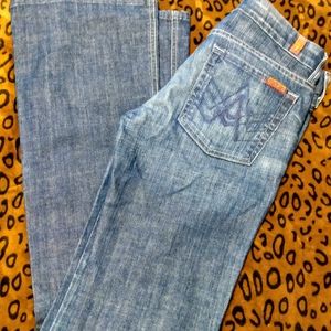 Seven7 Jeans